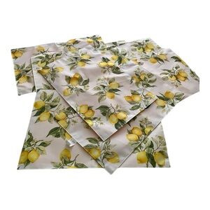 Home Collection Placemats, 8 Total, Yellow Lemon Print, 11” x 17”, New w…